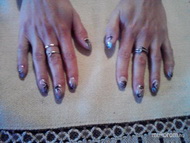 szürke fekete mintás